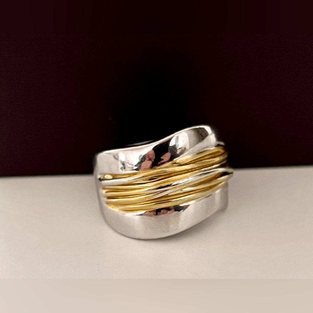 Sterling Silver Two Tone Wave Ring Gold Accent Size ~8
